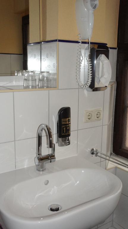 Ferienwohnungen Bütow Wißmar Habitación foto